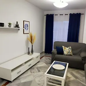 https://apartamento-amplio-6-plazas-junto-al-centro.1costadelsol.com